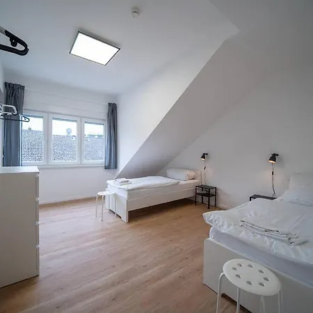 Dq03 - Geraeumige Monteurwohnung 公寓 *