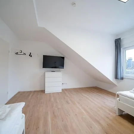 Dq03 - Geraeumige Monteurwohnung